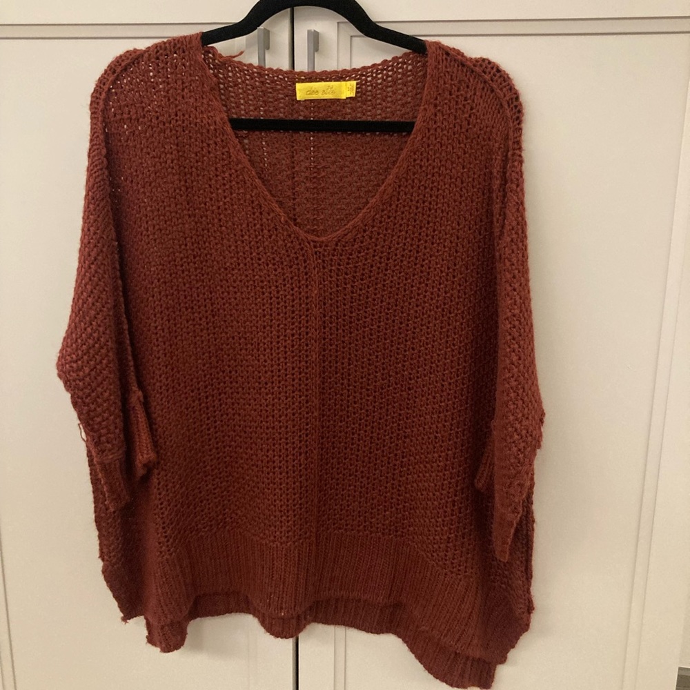 maroon knit sweater